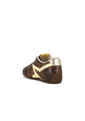 Rag & Bone Retro Runner Slim Ultra Sneaker in Brown. Size 37. Also in 36, 37.5, 38.5, 40.