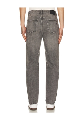 Tommy Jeans Sonny Regular Tapered Jeans in Black. Size 32. Also in 31, 33, 34, 36.