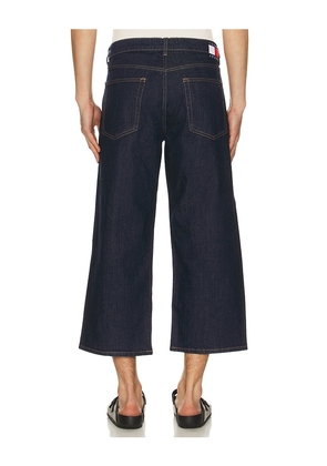 Tommy Jeans Jaimie Relaxed Straight Crop Jeans in Blue. Size 31. Also in 30, 32, 33, 34, 36.