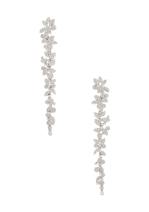 SHASHI Hendry Earring in Metallic Silver.