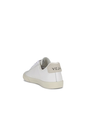 Veja Esplar Sneaker in White. Size 41. Also in 40.
