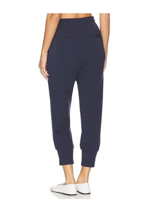 Varley The Slim Cuff Pant in Navy. Size M. Also in S, XS, L, XL.