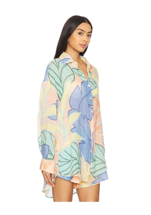 vitamin A Playa Linen Boyfriend Shirt in Blue,Peach. Size S. Also in L.