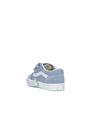 Vans Toddlers Old Skool V Heart in Blue. Size 8. Also in 8.5.