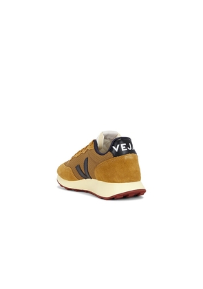 Veja Rio Branco Ii Sneaker in Brown. Size 37. Also in 36, 38.
