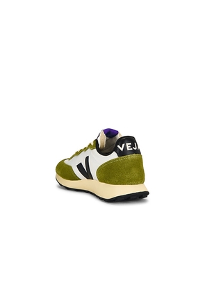 Veja Rio Branco Ii Sneaker in Green. Size 38. Also in 37, 39.