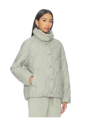 Varley Fabia Quilted Jacket in Sage. Size M. Also in S, XS, L.