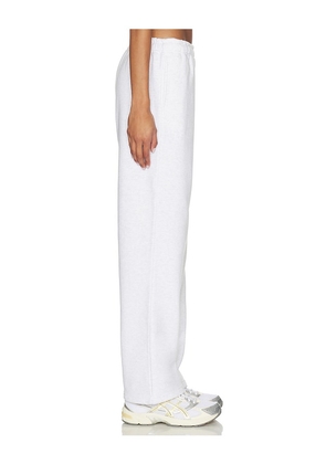 WellBeing + BeingWell Wilde Straight Leg Sweatpant in Light Grey. Size M. Also in XS, S, L.