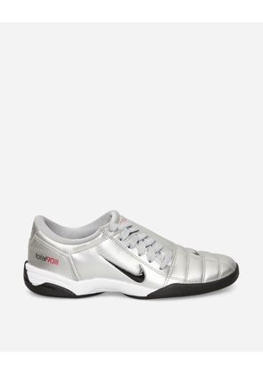 Women s Total 90 Sneakers Silver / University Red