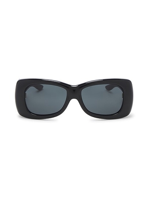 Saint Laurent Howl Oversize Sunglasses in Black - Black. Size all.