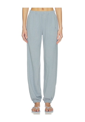 Eterne Lightweight French Terry Boyfriend Pocket Sweatpant in Slate. Size L. Also in M, S, XL.
