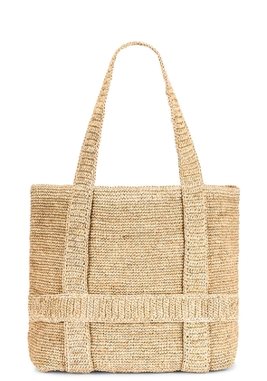 Hat Attack Traveler Bag in Neutral.