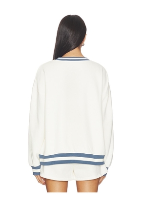 Gold Hinge Country Club Sweatshirt in Cream. Size L. Also in S, XS, M.