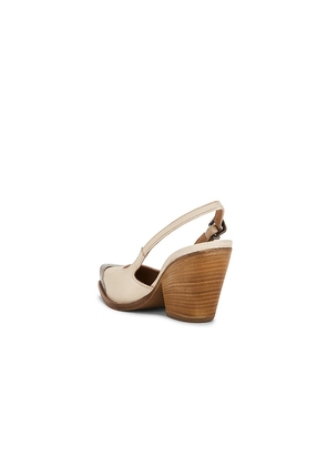 Free People Brayden Slingback Heel in Ivory. Size 10. Also in 6, 6.5, 7, 7.5, 8, 8.5, 9.