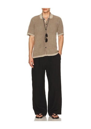 Faherty Short Sleeve Sunwashed Knitted Shirt in Taupe. Size L. Also in S, M.