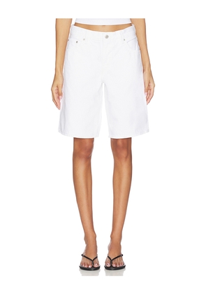 LEVI'S Baggy Dad Jort in White. Size 24. Also in 25, 26, 27, 28, 29, 30, 31, 32.