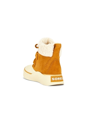 Sorel Out N About IV Chillz Wp Boot in Brown. Size 6. Also in 9.5.