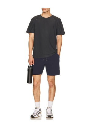 Rhone 7 Pursuit Short in Navy. Size L. Also in S, XL/1X, XXL/2X.