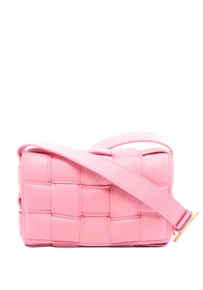 Bottega Veneta Pre-Owned 2012-2026 Nappa Intrecciato Padded Cassette crossbody bag - Pink