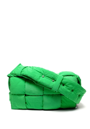 Bottega Veneta Pre-Owned 2017-2025 Intrecciato padded cassette cross-body bag - Green