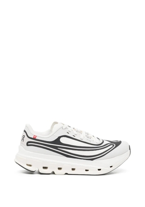 On Cloudflow 5 AD trainers - White