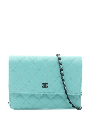 CHANEL Pre-Owned 2021-2026 CC Quilted Lambskin Wallet On Chain crossbody bag - Blue
