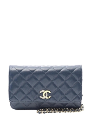 CHANEL Pre-Owned 2021-2025 CC Quilted Caviar Wallet on Chain crossbody bag - Blue