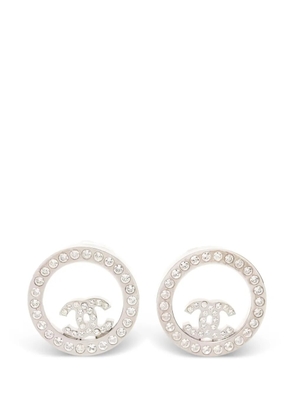 CHANEL Pre-Owned 1966-1968 coco mark round earrings - Silver