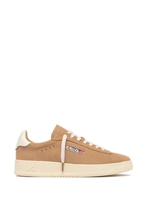 Autry Dallas Low logo-detail suede sneakers - Neutrals