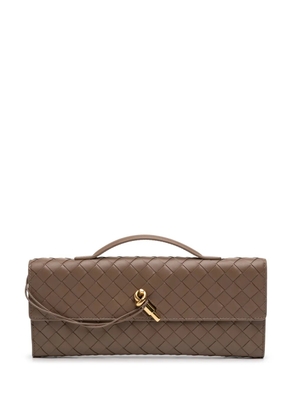 Bottega Veneta Pre-Owned 2012-2025 Lambskin Intrecciato Andiamo clutch bag - Brown