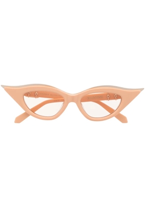 VALENTINO GARAVANI EYEWEAR Vlogo cat-eye frame sunglasses - Neutrals