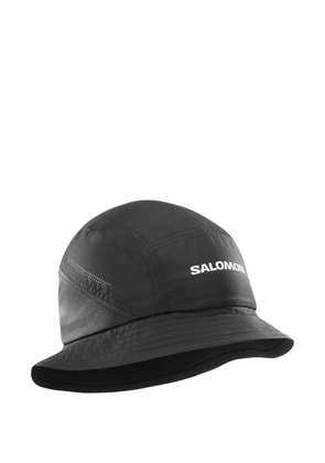 Salomon logo-print bucket hat - Black