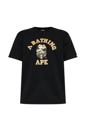 A BATHING APE® graphic-print T-shirt - Black