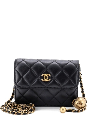 CHANEL Pre-Owned Pearl Crush Flap Clutch with Chain Quilted Lambskin Mini crossbody bag - Black
