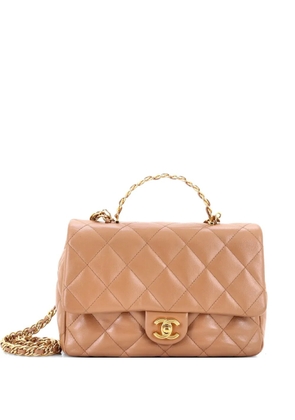 CHANEL Pre-Owned Golden Links Top Handle Flap Bag Quilted Shiny Lambskin Medium shoulder bag - Neutrals