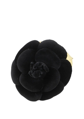 CHANEL Pre-Owned 1970-1980 Velour Camellia Brooch costume brooch - Black