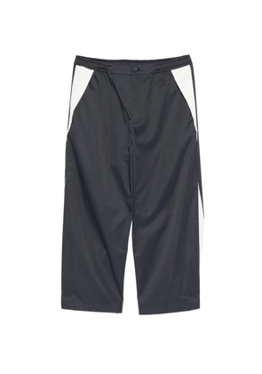 Thom Browne logo-patched cropped trousers - Blue