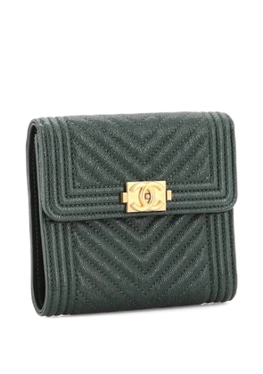 CHANEL Pre-Owned Boy Trifold Flap Wallet Chevron Caviar small wallets - Green