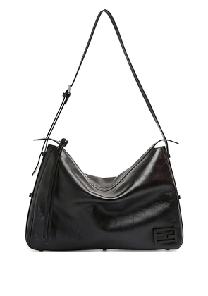 FENDI medium Simply F logo-plaque leather shoulder bag - Black