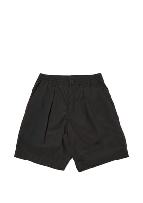 Universal Works elasticated-waist pleated shorts - Black