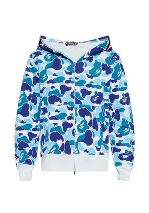 A BATHING APE® camouflage-print hoodie - Blue