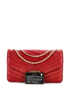 CHANEL Pre-Owned Gabrielle Flap Bag Chevron Leather Medium shoulder bag - Red