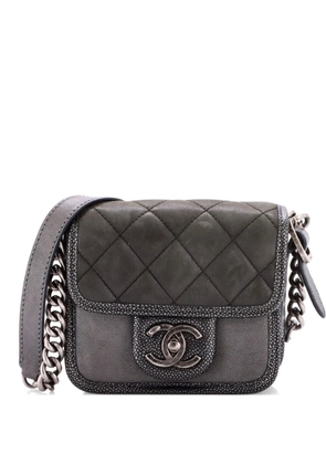 CHANEL Pre-Owned Paris-Bombay Back to School Quilted Iridescent Calfskin Mini crossbody bag - Grey