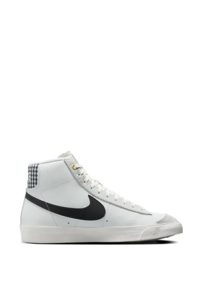 Nike Designed Fresh Blazer Mid '77 sneakers - White
