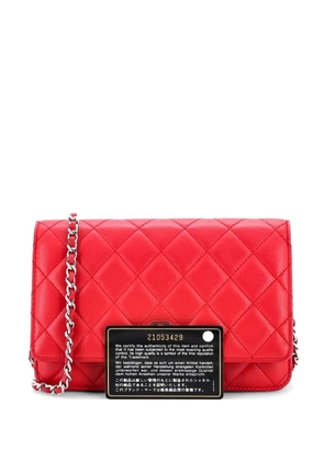CHANEL Pre-Owned Wallet on Chain Quilted Lambskin crossbody bag - Red