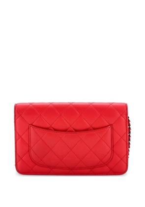 CHANEL Pre-Owned Wallet on Chain Quilted Lambskin crossbody bag - Red