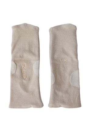 SKIN SERIES logo-embroidery socks - Neutrals
