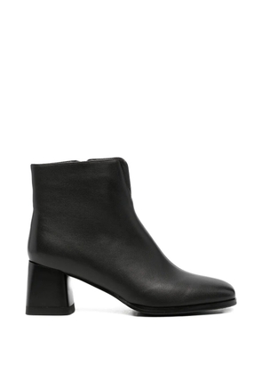 LINDA BAUMANN square-toe boots - Black