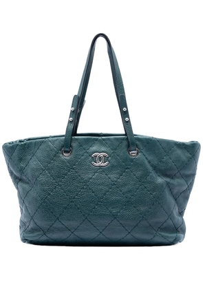 CHANEL Pre-Owned 2010-2011 Large Glazed Calfskin On The Road tote bag - Green