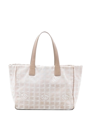 CHANEL Pre-Owned 2003-2004 New Travel Line Nylon tote bag - Neutrals
